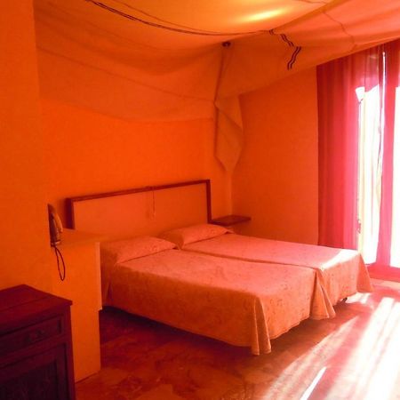 Cadoro Otel Venedik Oda fotoğraf